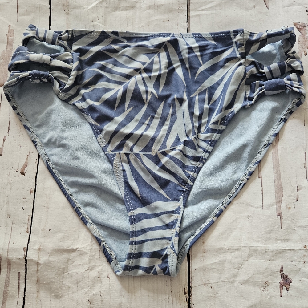 Xhilaration Women's Blue High Waist Bikini Bottom Size Large - Picture 1 of 4